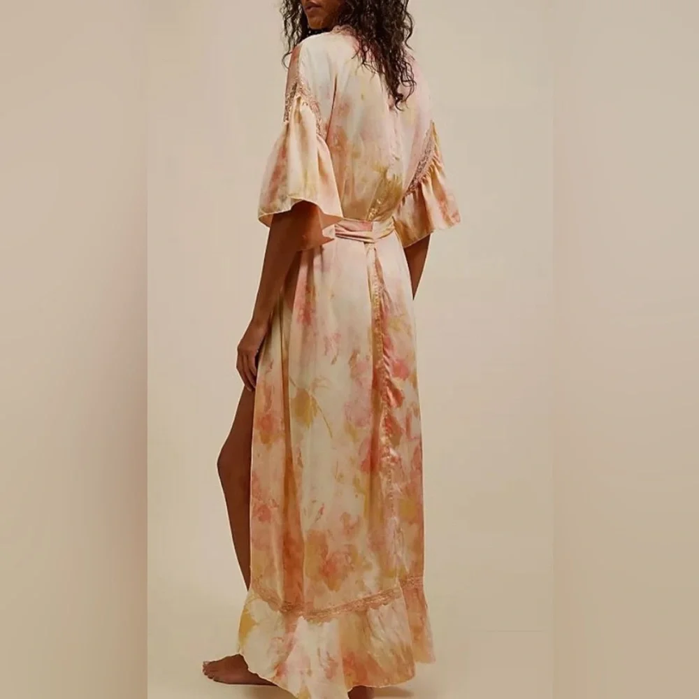 NWOT Free People Intimately Moonbeams Floral Lace Trim Sweet Combo Robe. - Picture 4 of 17